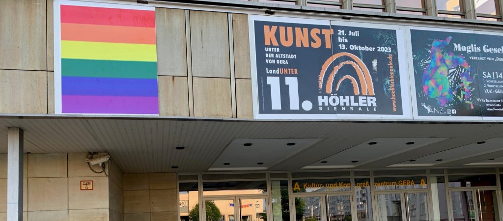 Regenbogen-Tafel am Kulturzentrum Gera zerstört