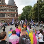 CSD Lübeck Pride Demo und Strassenfest - Foto 82