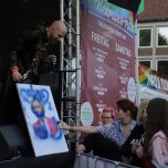 CSD Lübeck Pride Demo und Strassenfest - Foto 322