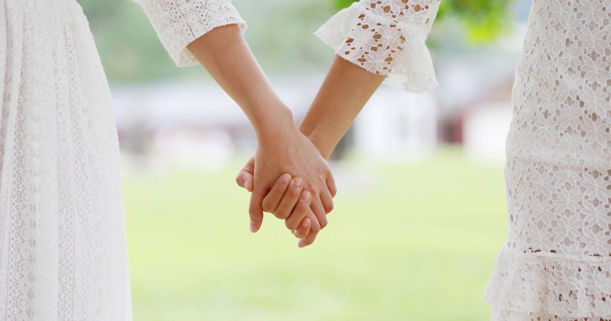„Im siebten Himmel“ Lesbische Hochzeit bei