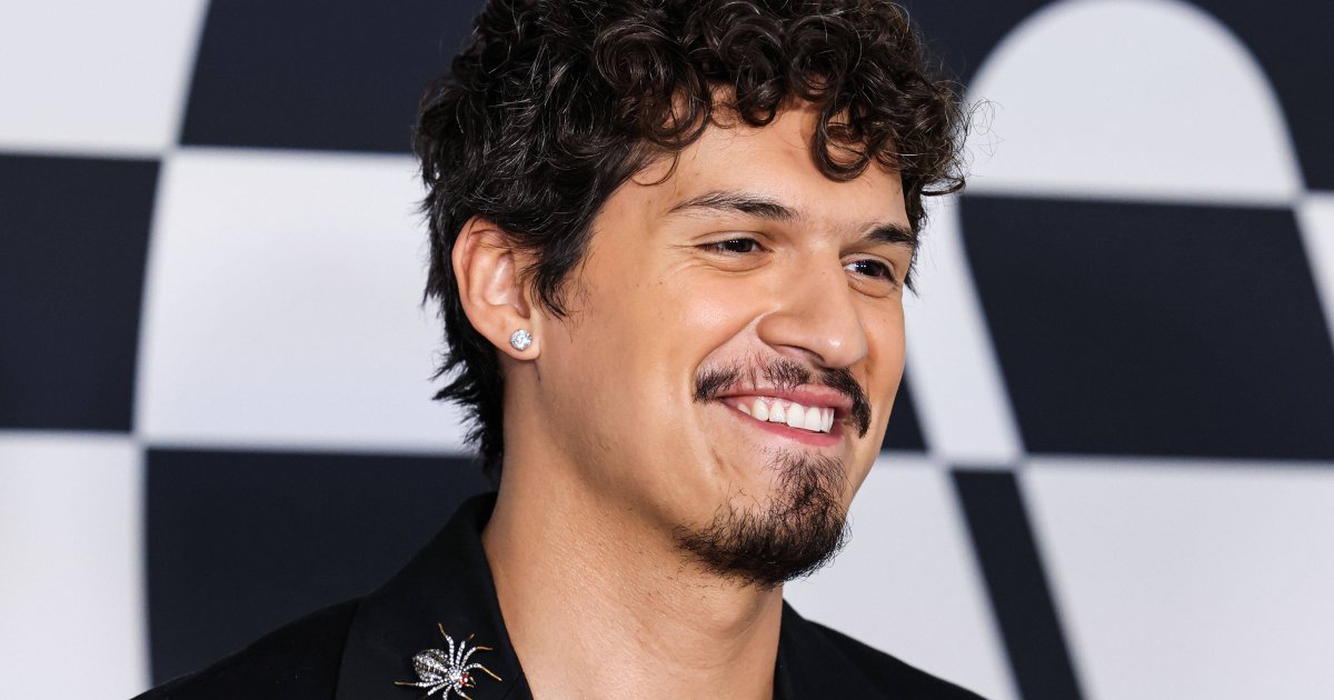 Eine plötzliche Erkenntnis Omar Apollo über seine Sexualität