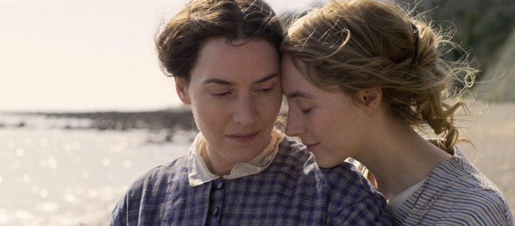Kate Winslet und Saoirse Ronan in „Ammonite“