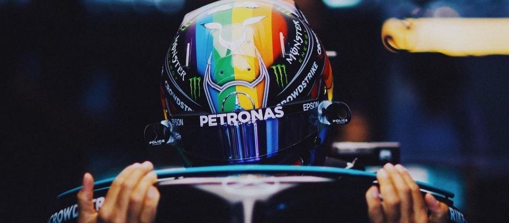 Neuer Regenbogenhelm von Formel-1-Weltmeister Lewis Hamilton