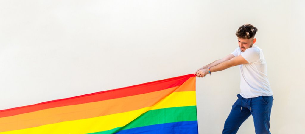 Kündigungsgrund: Homosexualität // LAURA KALA
