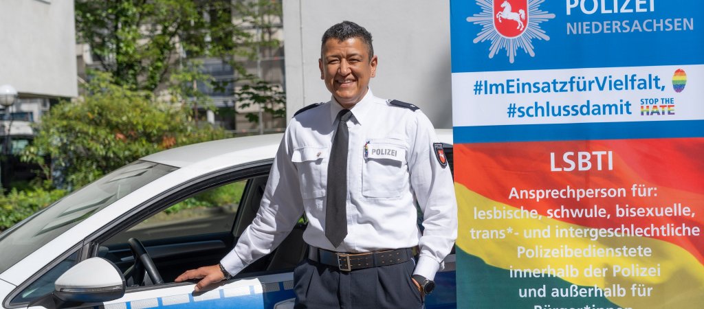 Trans* Polizist kämpft und Aufklärung in Niedersachsen