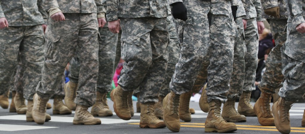 HIV-Diskriminierung bei US-Militär verboten // © flySnow
