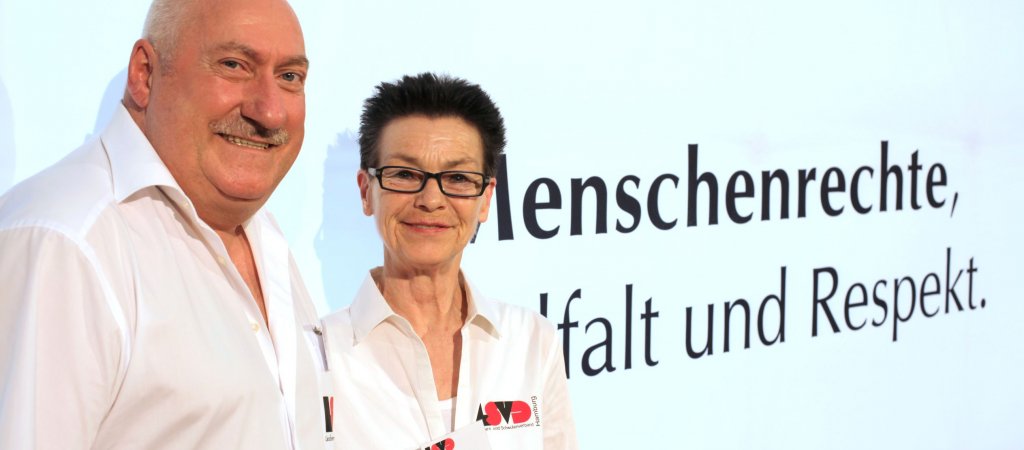 Wolfgang Preussner und Barbara Mansberg vom LSVD Hamburg // © LSVD Hamburg