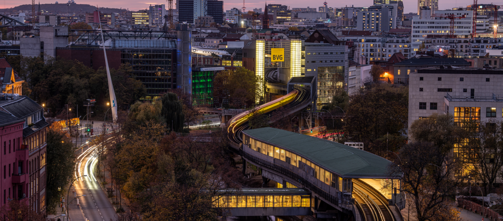 Abendlicher Blick aufs Gleisdreieck // © BVG