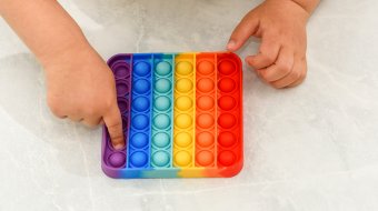 Katar entfernt regenbogenfarbene Spielsachen aus den Regalen