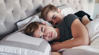 Schlafprobleme bei Schwulen 