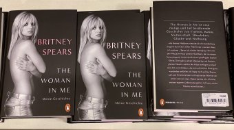 Britney Spears’ Autobiografie über Familienstreitigkeiten, Liebesbeziehungen und schwierige Momente