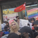 LGBTI*-Community unterstützt Demonstration in Myanmar